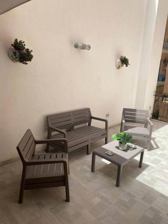 I Parrini Bed and Breakfast Porto Empedocle Exteriör bild