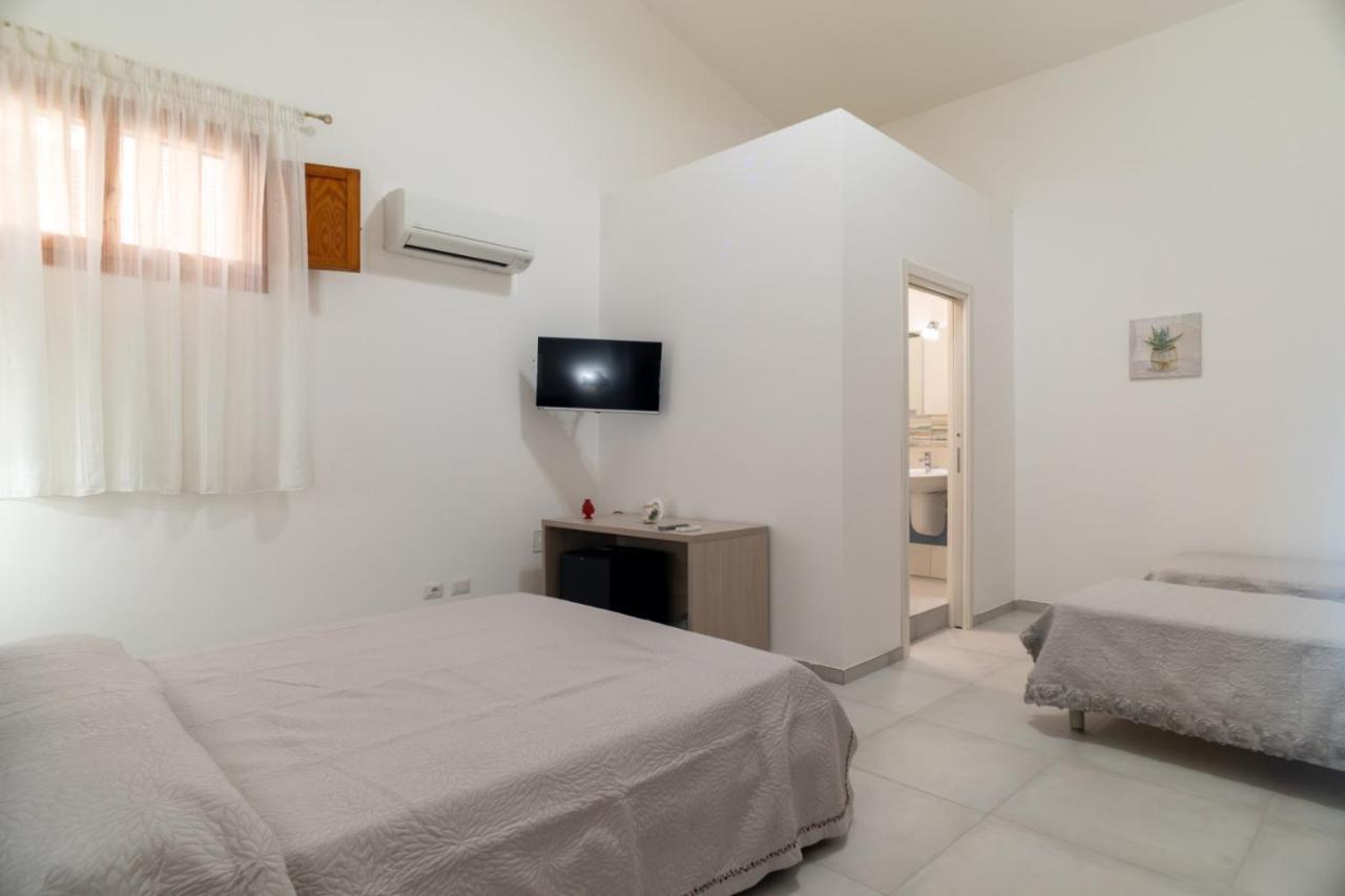 I Parrini Bed and Breakfast Porto Empedocle Exteriör bild