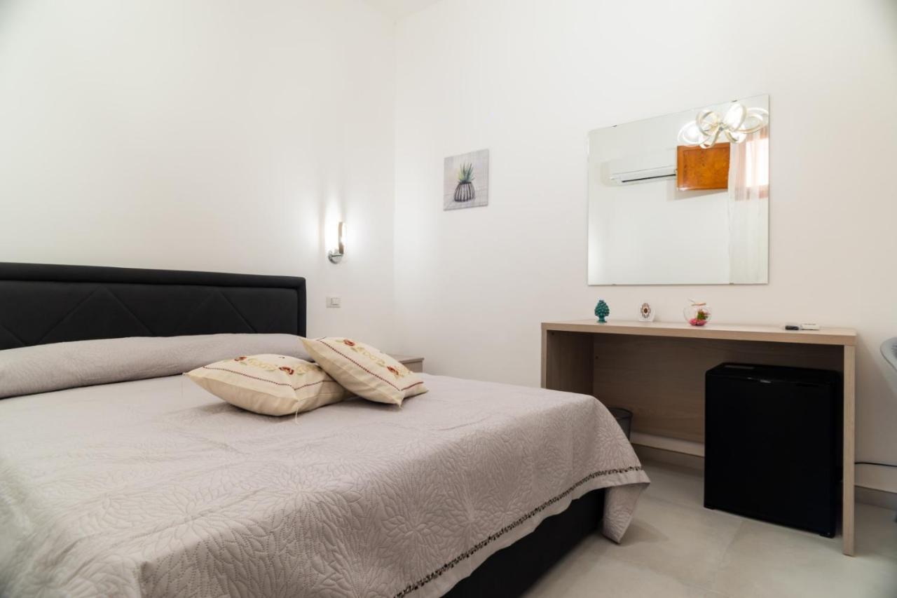 I Parrini Bed and Breakfast Porto Empedocle Exteriör bild