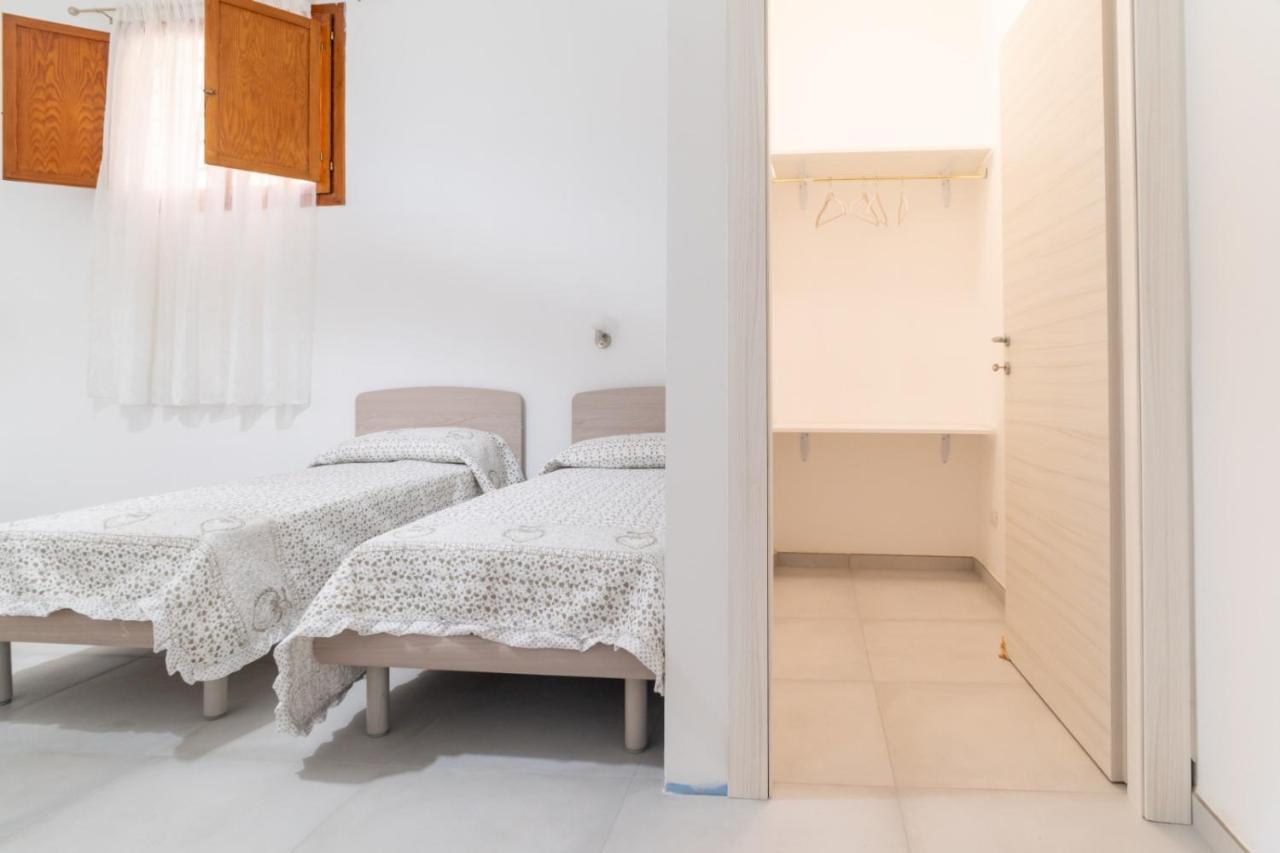 I Parrini Bed and Breakfast Porto Empedocle Exteriör bild