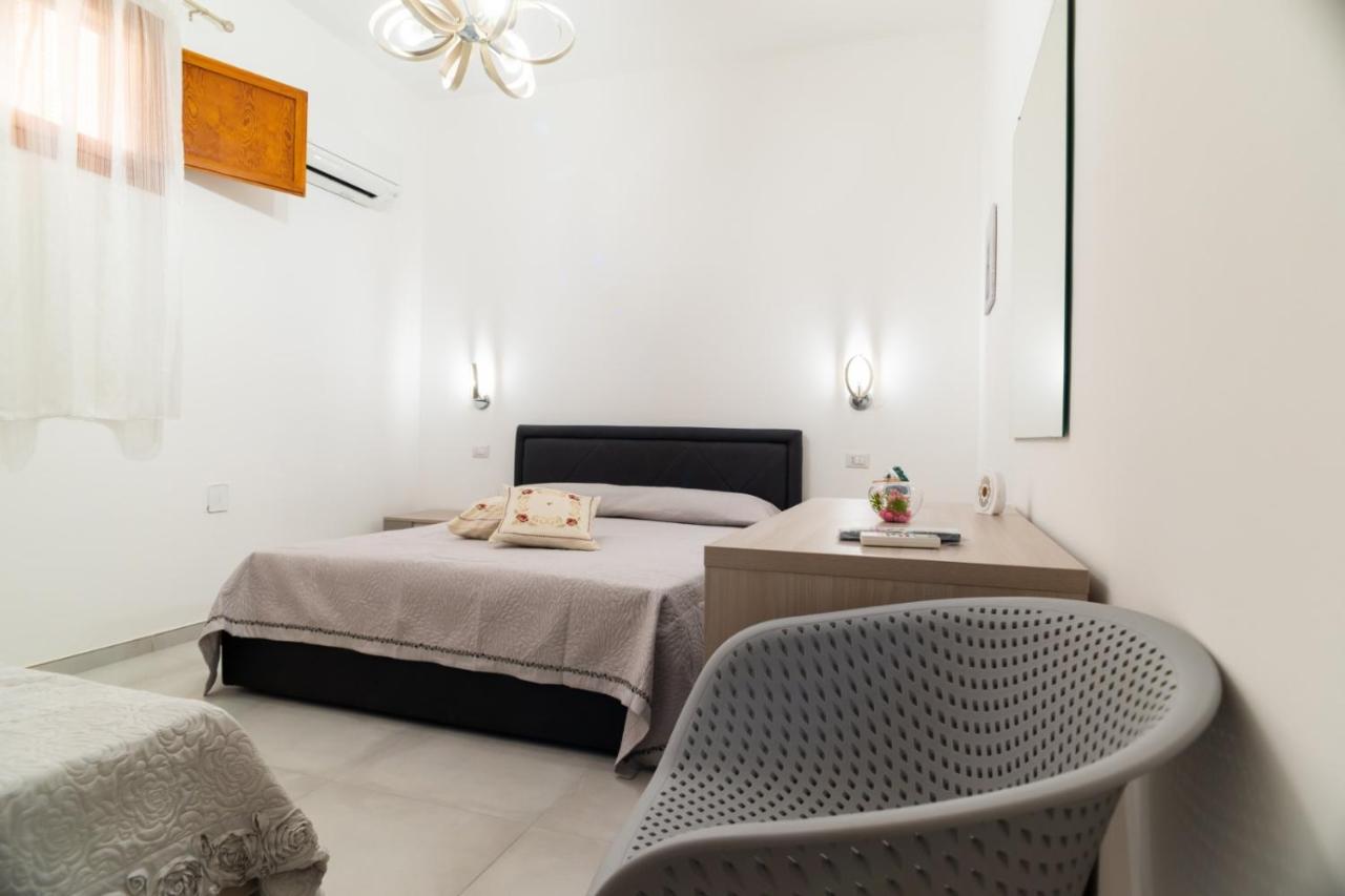 I Parrini Bed and Breakfast Porto Empedocle Exteriör bild